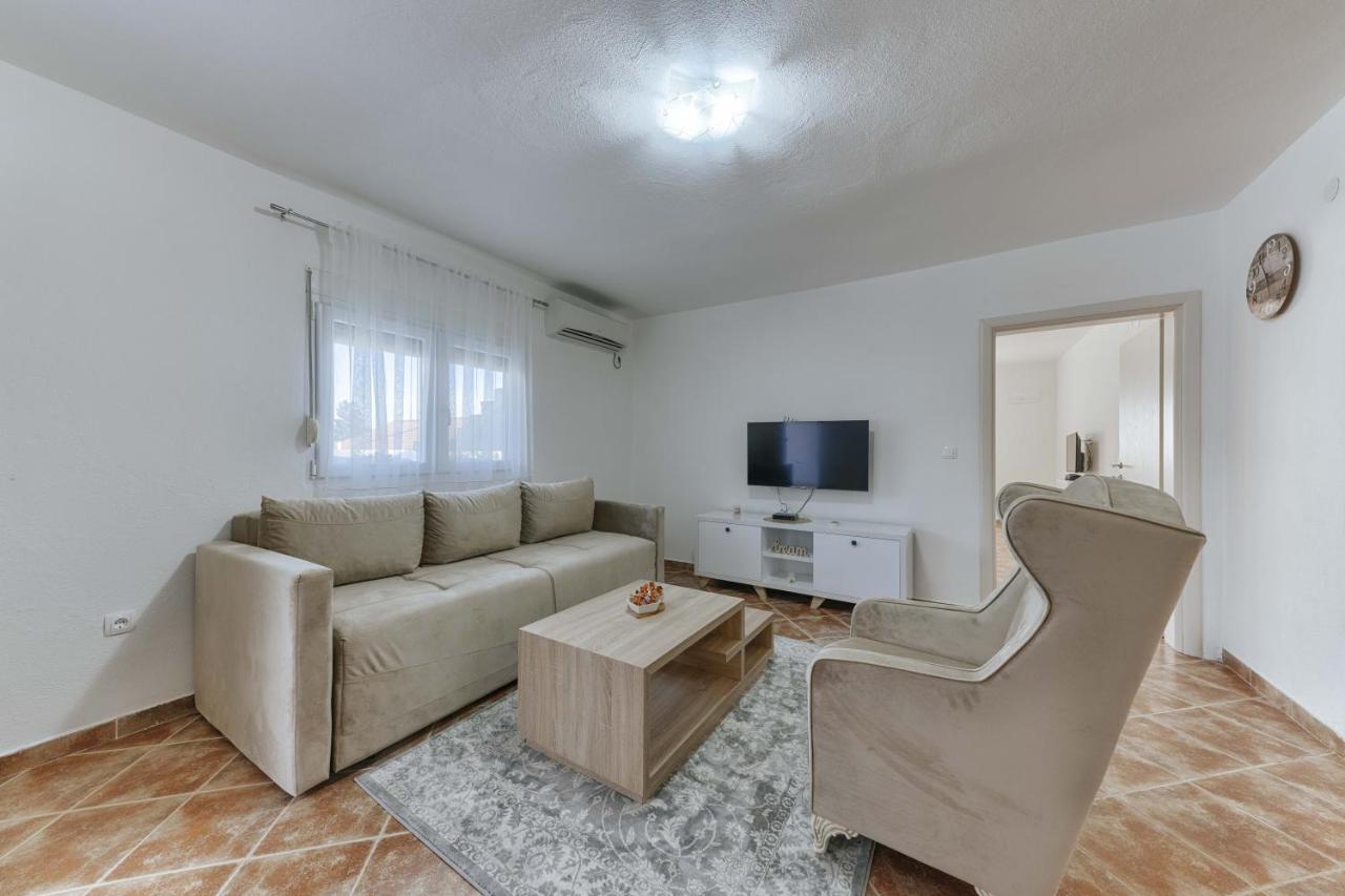 Apartmani Vittoria Bar Εξωτερικό φωτογραφία